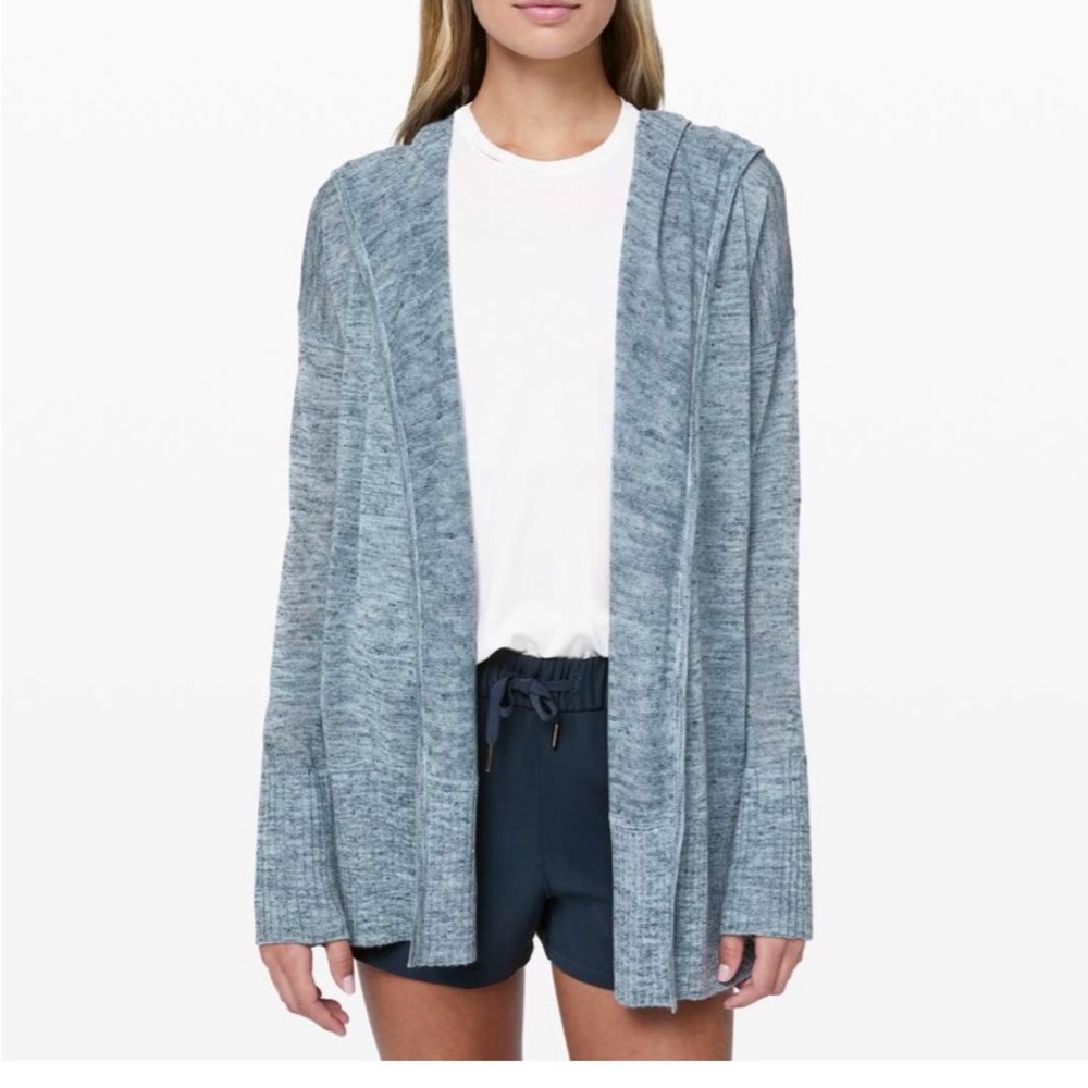 NWT Lululemon Calm and Collected Wrap size Large